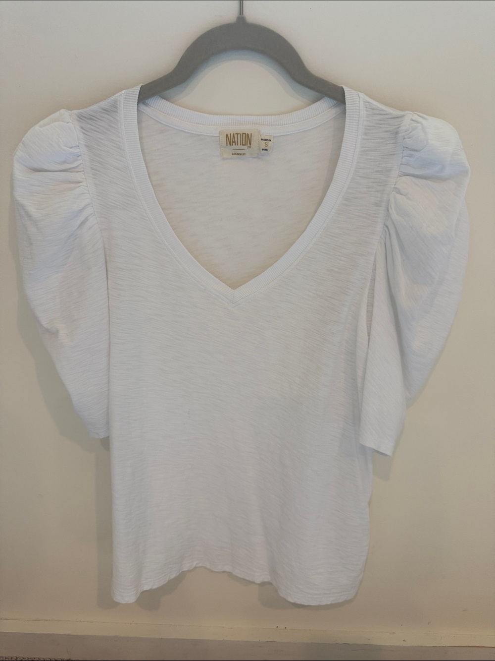 Nation LTD White V-Neck Puff Sleeve Tee